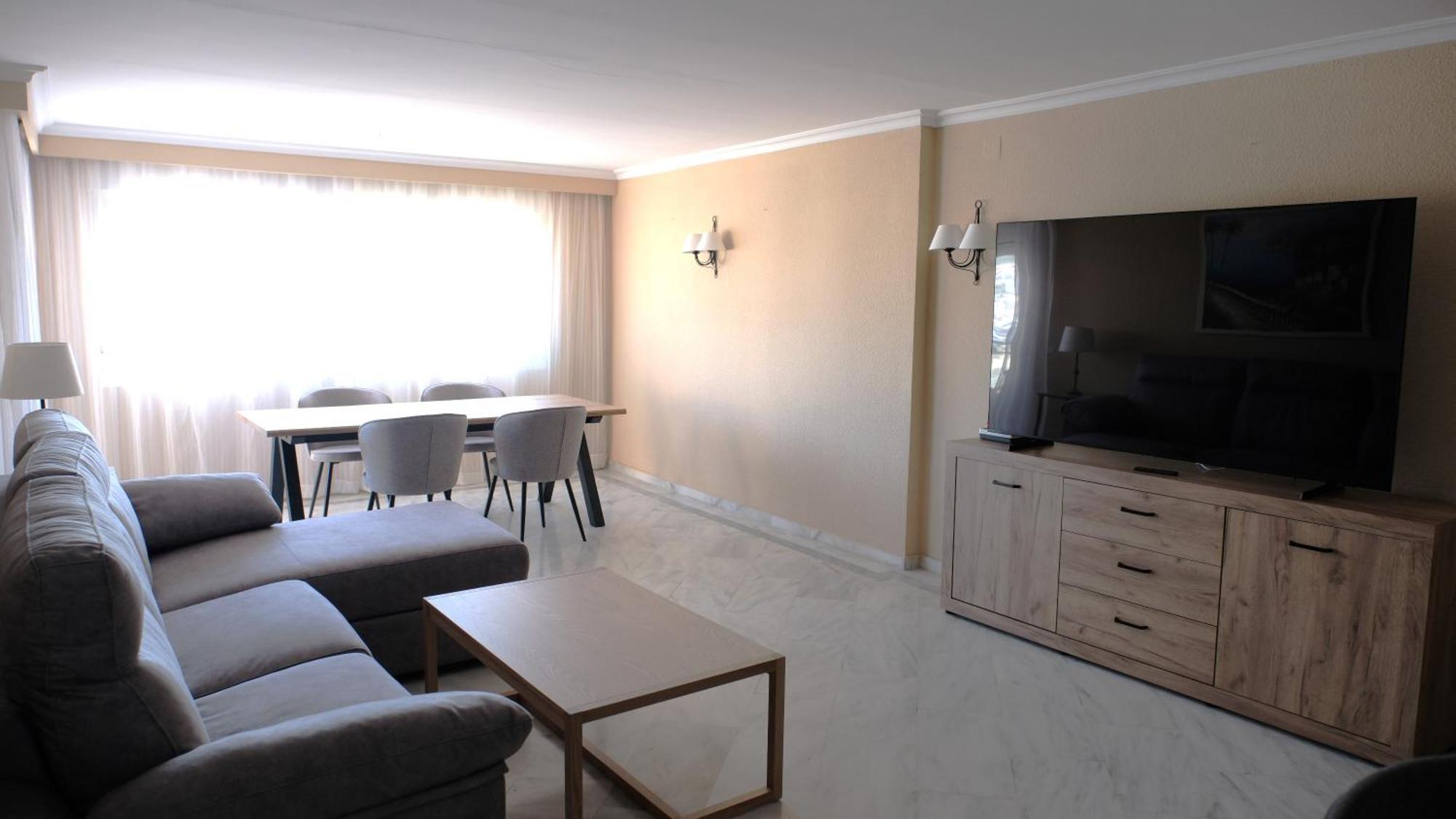 Coloso Beach&Love Benalmadena Luaran gambar
